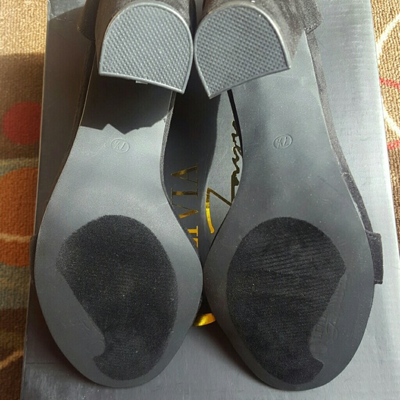 ❌SOLD❌Olivia Open-Toe Chunky Heel Sandal - Picture 4 of 4