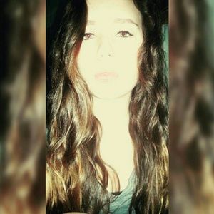 Meet your Posher, Marissa