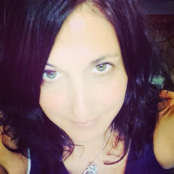 Meet your Posher, Stacy - Picture 1 of 1