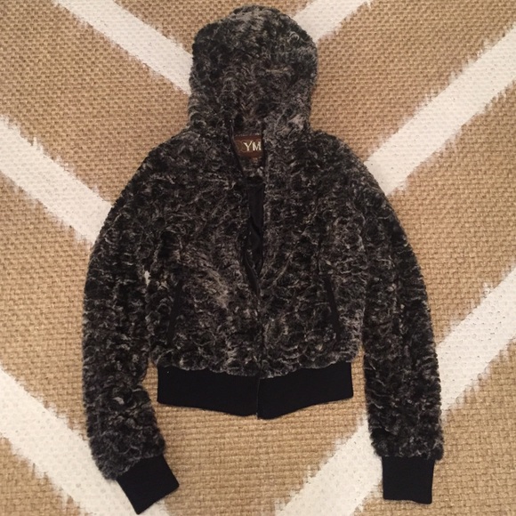 Faux Fur Coat - Picture 2 of 3