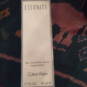 New Calvin Klein Eternity eau de parfum spray