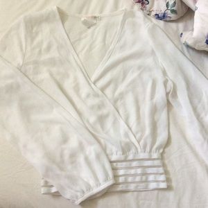 Pretty White Long Sleeve FREE SHIPPING NOW
