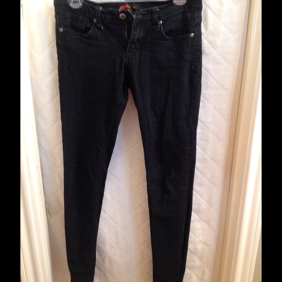 Forever 21 black skinny jeans size 26