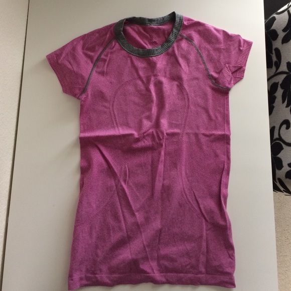 Purple Lululemon swiftly tee