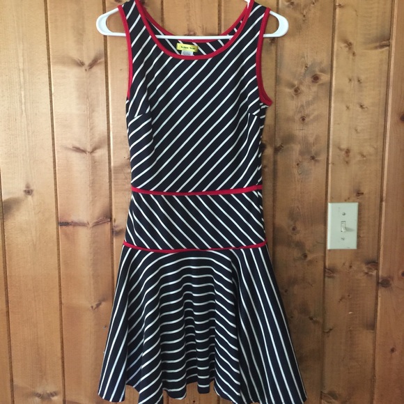 Modcloth stripped dress. Brand new - Picture 1 of 2