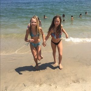 Meet your Posher, Maya