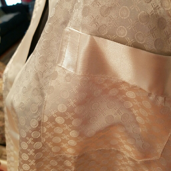 White Detailed Thigh Length Robe With Tie - Picture 3 of 4