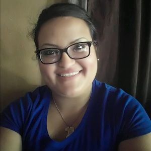 Meet your Posher, Abigail