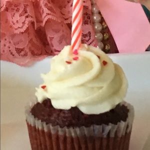 Meet your Posher, Sharil