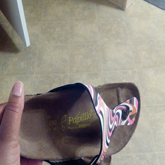 Papillio flip-flops