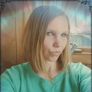 Meet your Posher, Caitlyn