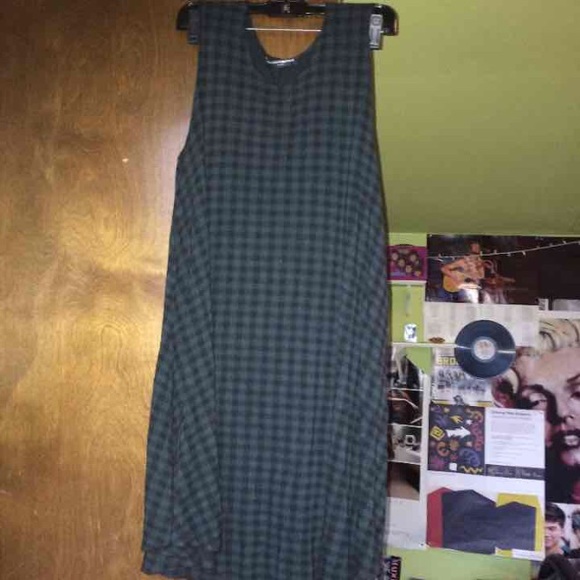 Brandy Melville green &black plaid dress!