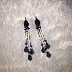 drop earrings