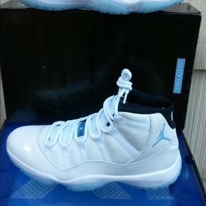 Air Jordan 11 Legend Blue Size 11 Men