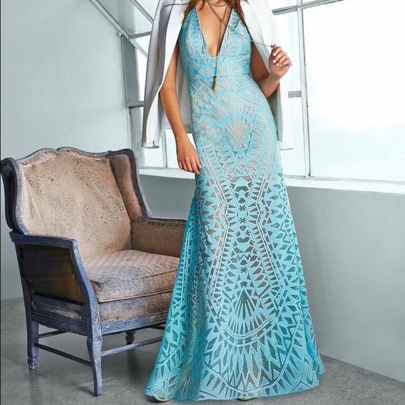 Two days sale!!!⌛️⌛️Stunning dress!