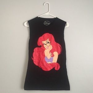 Black Ariel muscle tee