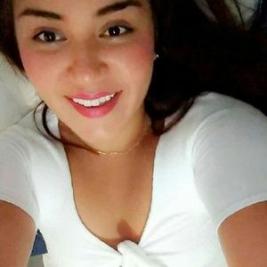 Meet your Posher, Alejandra