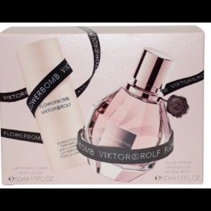 Flowerbomb Viktor Rolf gift set