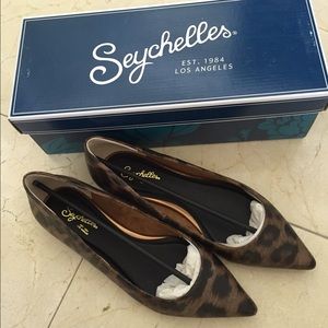 Seychelles Leopard print flat