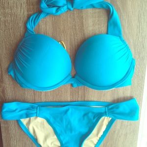 Victoria's Secret bombshell swimsuit