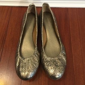 Banana Republic metallic gold ballet flats