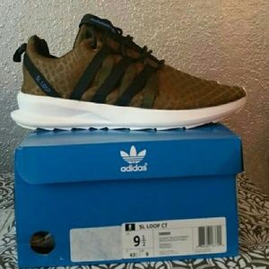 Adidas SL loop