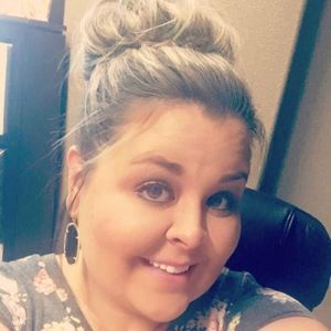 Meet your Posher, Laci