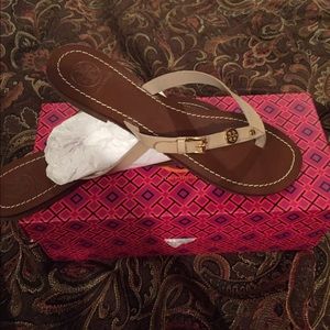 Tory Burch size 8 brand new