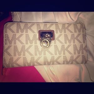 Michael Kors wallet