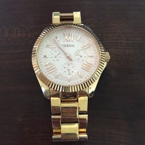 Fossil rose gold watch