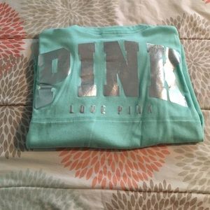 Pull over sweatshirt