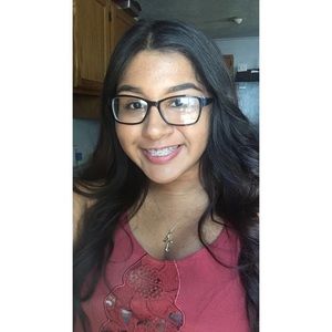 Meet your Posher, Amanda