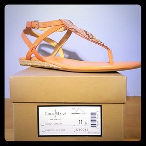 Size 11 cole haan grove sandal