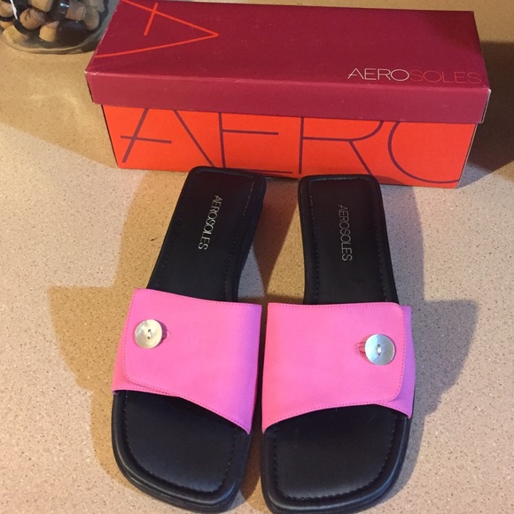 Sandals - Picture 3 of 3