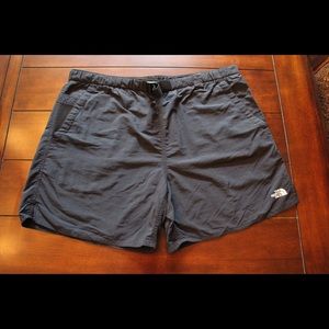 Men's North Face shorts