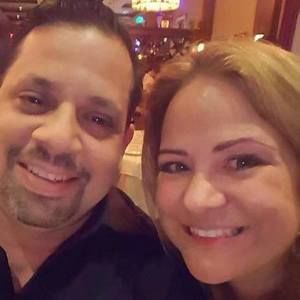 Meet your Posher, Dee