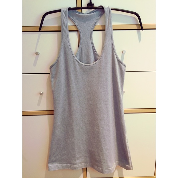 Lululemon tank top size s/m