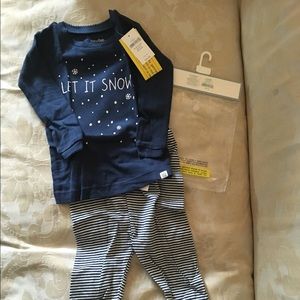Baby Gap "Let it Snow" PJs