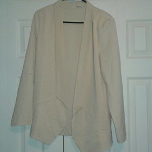 Oversize cream blazer