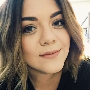 Meet your Posher, Gabriela