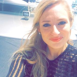 Meet your Posher, Christina