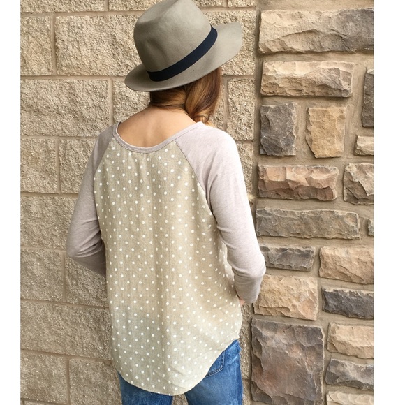 Monochromatic Polka Dot Blouse - Picture 3 of 4