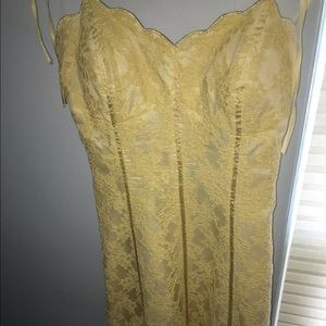 Unique, cream lace dress in perfect condition!