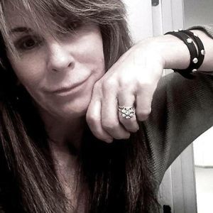 Meet your Posher, Nona