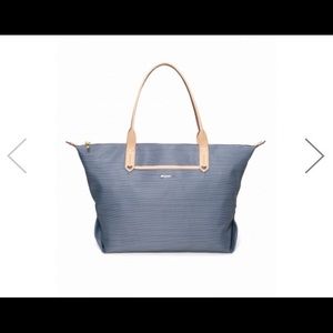 Stella & Dot "How does she do it" Tote - brand new