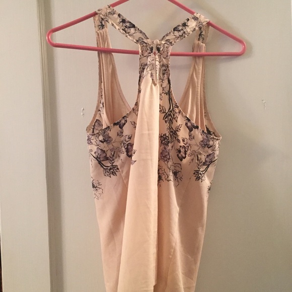 Beautiful Express Top - Picture 2 of 2