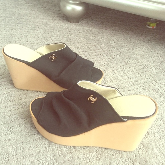 Chanel wedges