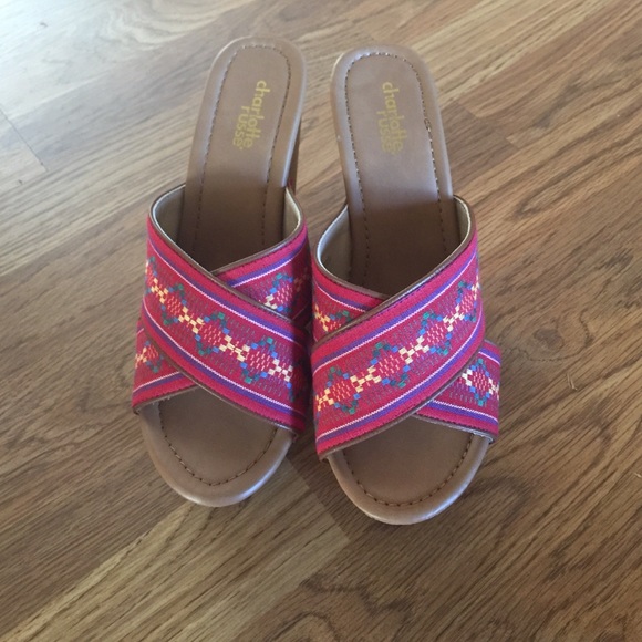 Brand new red wedges! - Picture 2 of 3