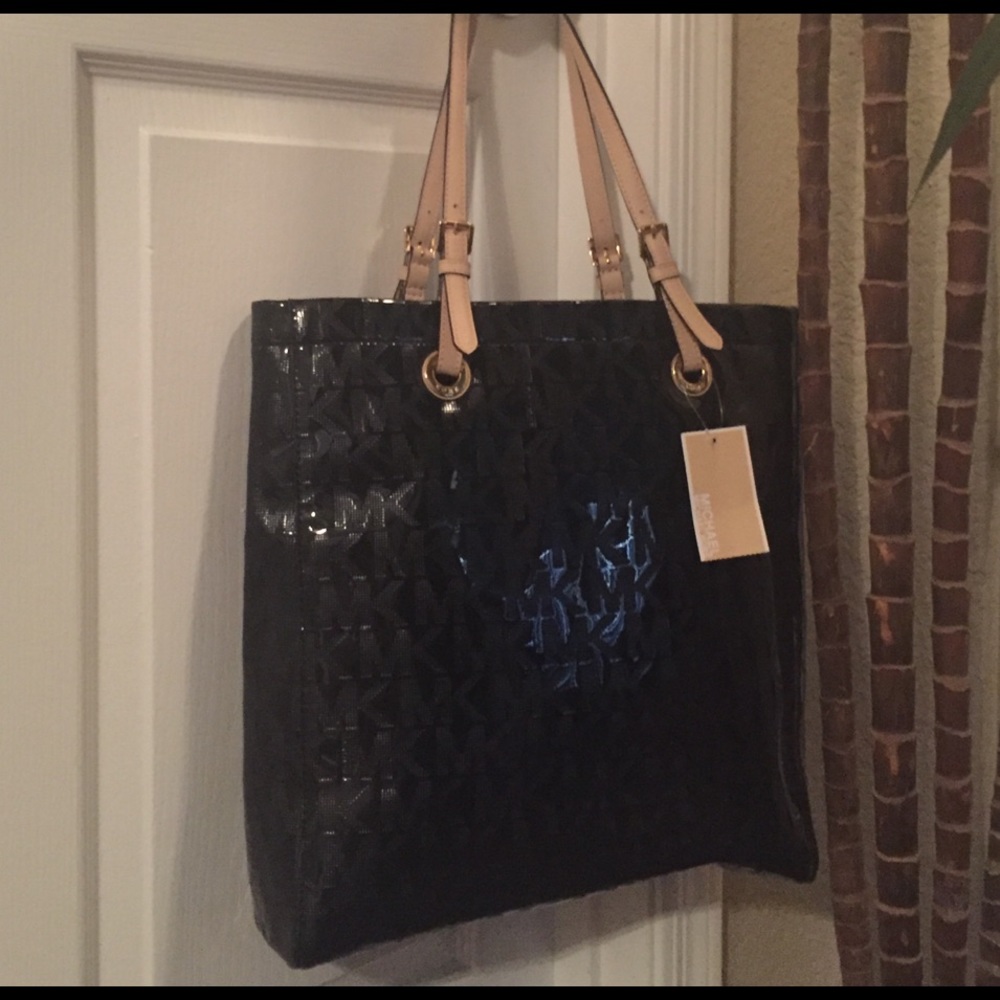 Michael Kors NWT jet set tote