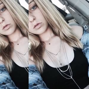 Meet your Posher, Kayla